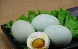 吃鸭蛋恶搞视频，吃鸭蛋的好处