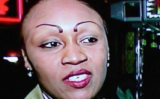 扫把眉恶搞视频，扫把眉真人图片