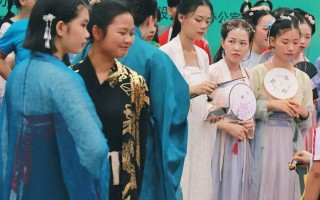 随意家汉服穿搭鞋子，汉服怎么搭配鞋子