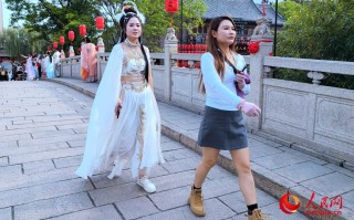 春日迟迟汉服穿搭，春日迟迟汉服穿搭图片