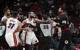 nba努尔基奇伤病，nba努尔基奇伤病了吗